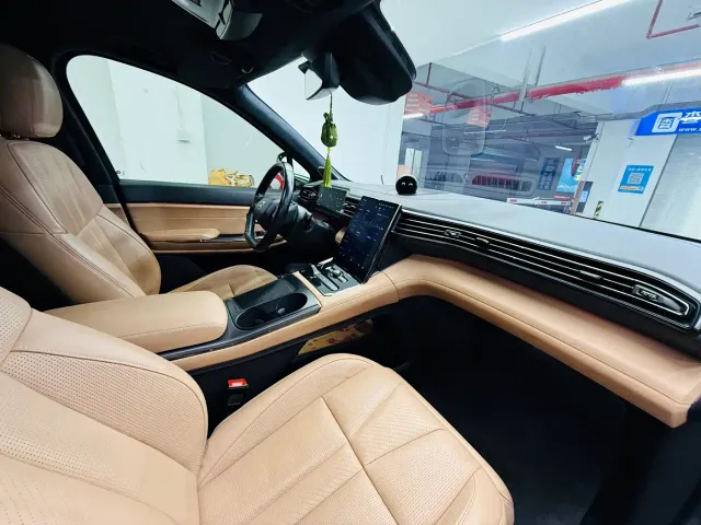 Nio ES8 — Фото автомобиля 12