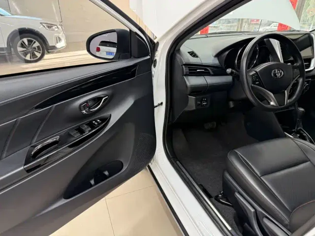 Toyota YARiS L Zhi Xuan — Фото автомобиля 8