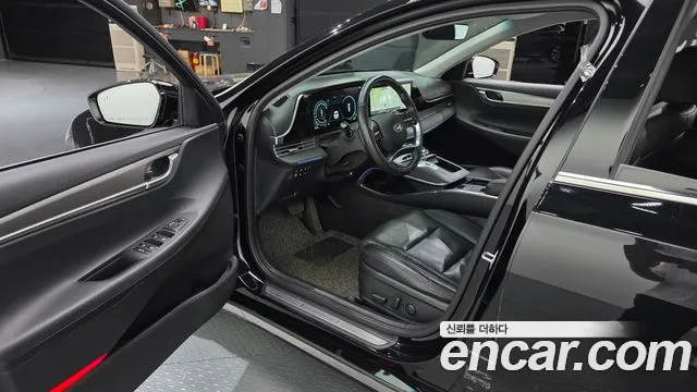 Hyundai Grandeur (New) Hybrid — Фото автомобиля 15