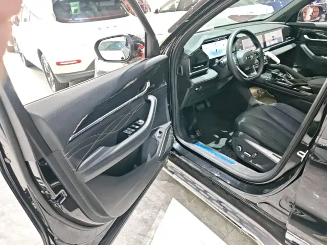 Geely Xingyue L — Фото автомобиля 15
