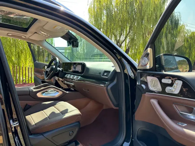 Mercedes-Benz GLE-Class — Фото автомобиля 9