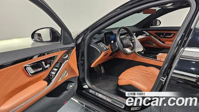 Mercedes-Benz S-Class — Фото автомобиля 8