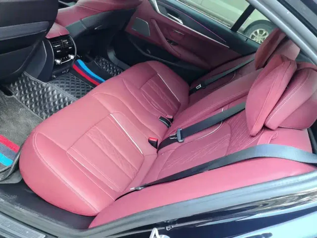 BMW 5 Series — Фото автомобиля 16