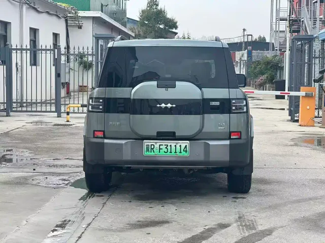 BYD FangChengBao Titanium 7 — Фото автомобиля 12