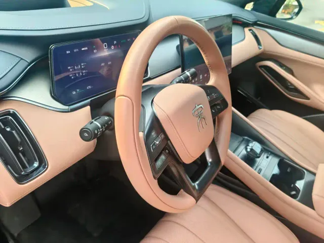 BYD Song L EV — Фото автомобиля 7