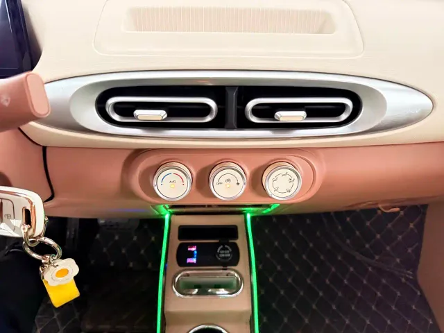 Wuling Hongguang Mini EV — Фото автомобиля 26