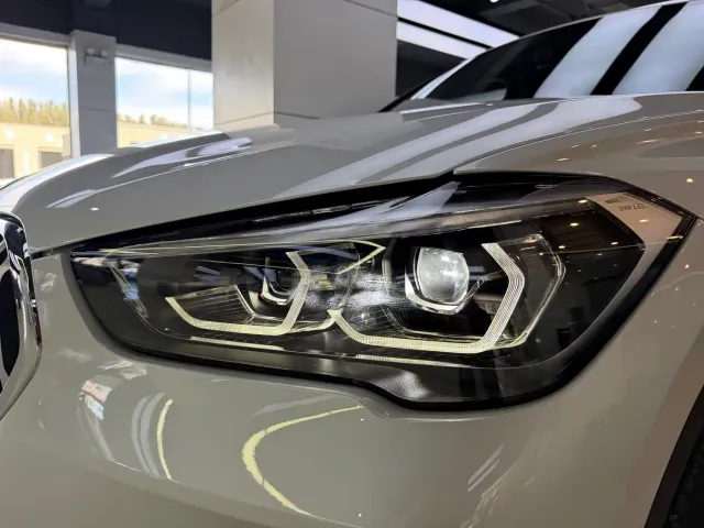 BMW X1 — Фото автомобиля 14