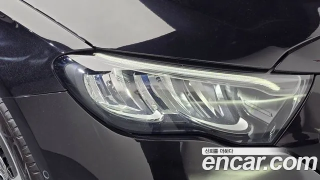 Mercedes-Benz E-Class — Фото автомобиля 21