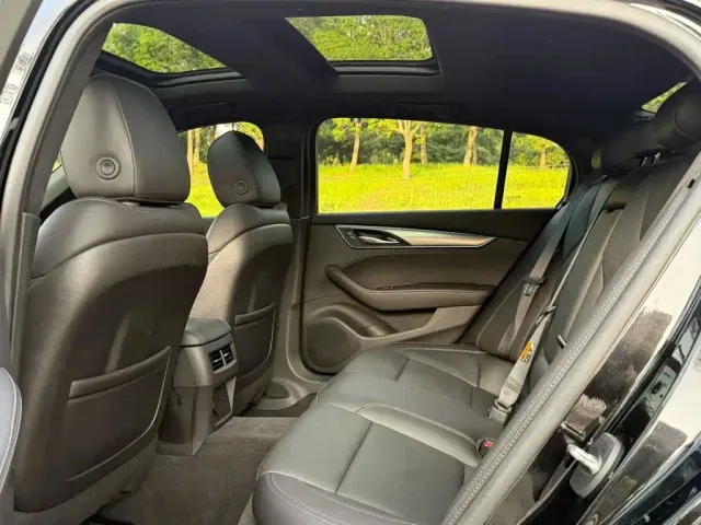 Cadillac CT5 — Фото автомобиля 6