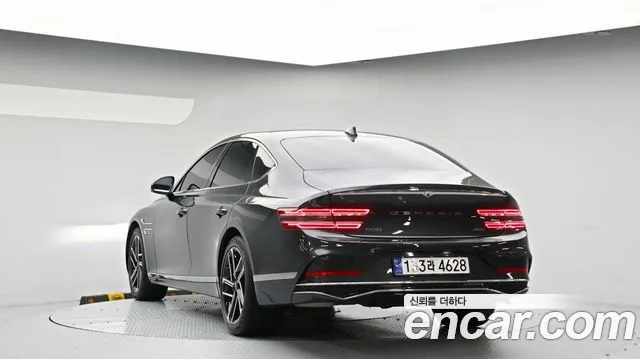 Genesis G80 RG3 — Фото автомобиля 4