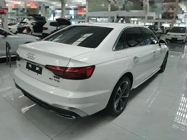 Audi A4L — Фото автомобиля 6