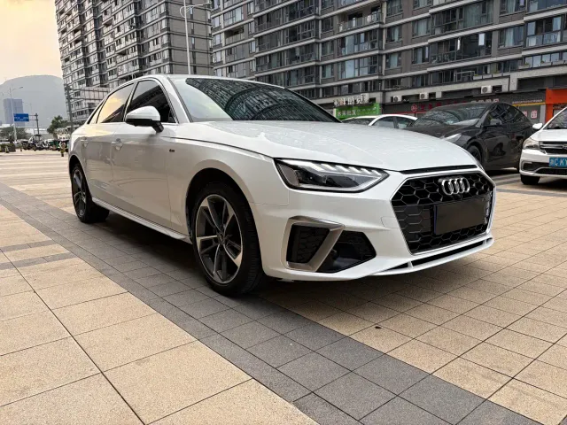 Audi A4L — Фото автомобиля 3