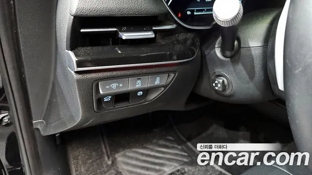 Genesis G80 Бензин 3.5 турбо AWD — Фото автомобиля 14