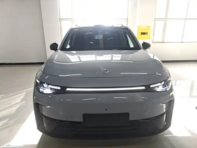 Leapmotor C16 — Фото автомобиля 2