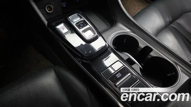Hyundai Sonata Sonata (DN8) 2.0 LPG(Для проката) — Фото автомобиля 9