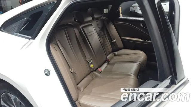 Kia K8 Hybrid — Фото автомобиля 16