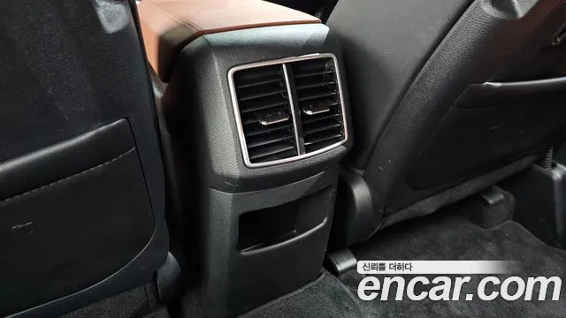Kia Sportage Бензин 1.6 турбо 2WD — Фото автомобиля 30