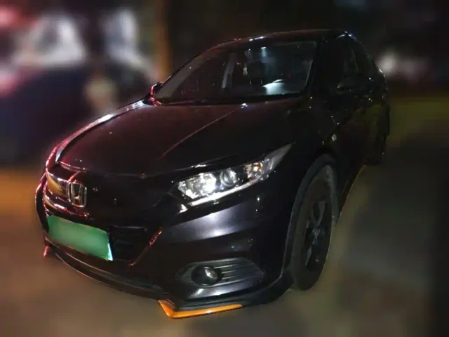 Фотография автомобиля — Honda Vezel
