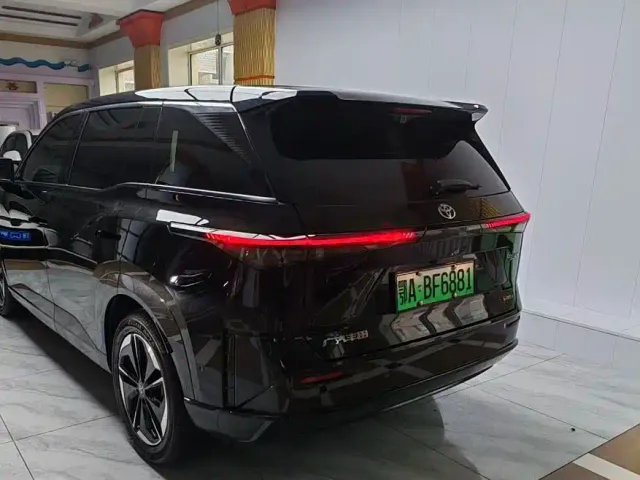 Toyota BoZhi 3X — Фото автомобиля 8