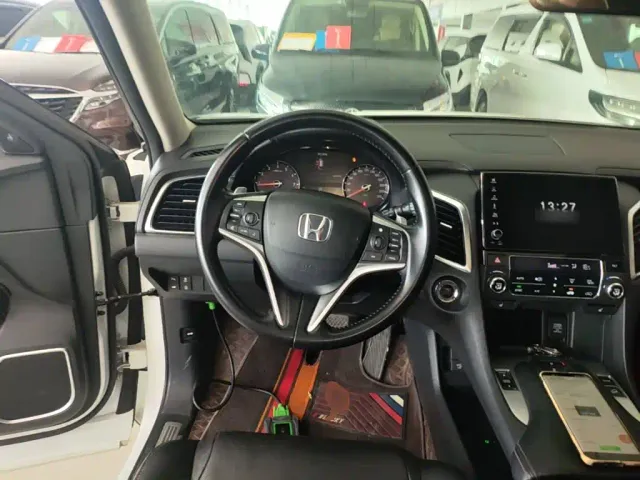 Honda Avancier — Фото автомобиля 10