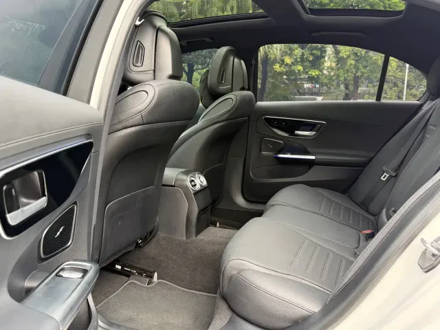 Mercedes-Benz C-Class — Фото автомобиля 9