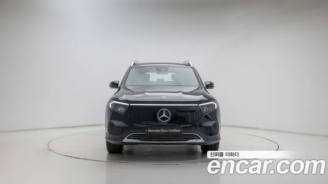 Mercedes-Benz EQB X243 — Фото автомобиля 3