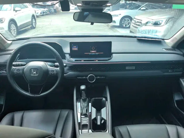 Honda Accord — Фото автомобиля 5