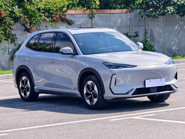 Geely Galaxy Galaxy E5 2024 440km Explore Edition — Фото автомобиля 3