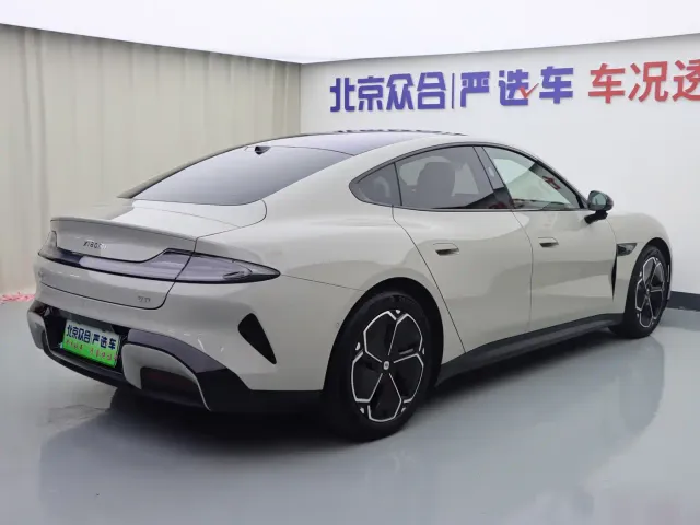 Xiaomi SU7 — Фото автомобиля 23