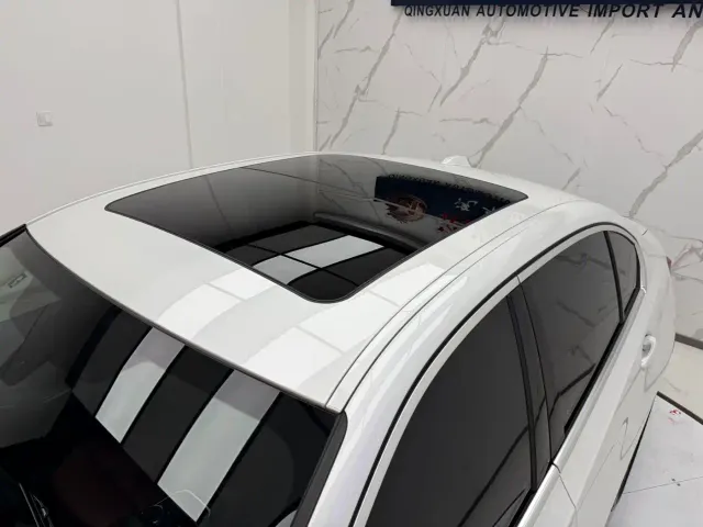 BMW 3 Series — Фото автомобиля 7