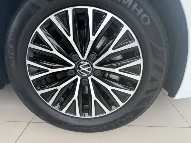 Volkswagen Sagitar — Фото автомобиля 7