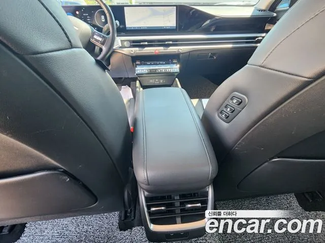 Hyundai Grandeur Grandeur (GN7) — Фото автомобиля 9