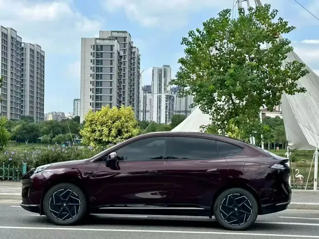 GAC Hyptec HT — Фото автомобиля 3