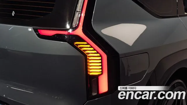 Kia EV9 — Фото автомобиля 23