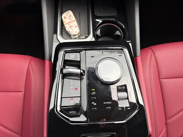 BMW 5 Series — Фото автомобиля 16