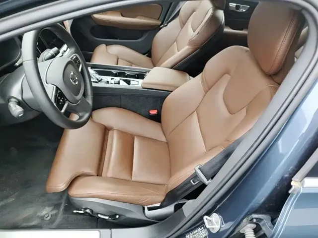 Volvo S60 — Фото автомобиля 19