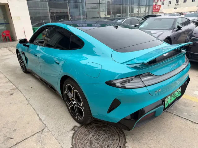 Xiaomi SU7 — Фото автомобиля 7