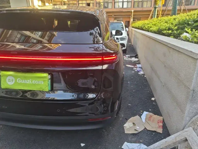 Li Auto i6 — Фото автомобиля 7
