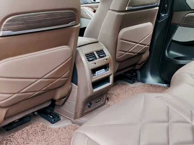 BMW X5 — Фото автомобиля 9