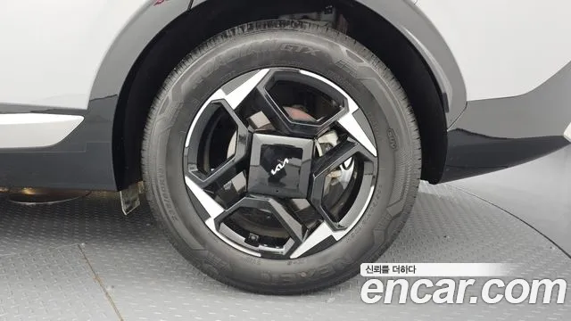 Kia Sportage Бензин 1.6 турбо 2WD — Фото автомобиля 21
