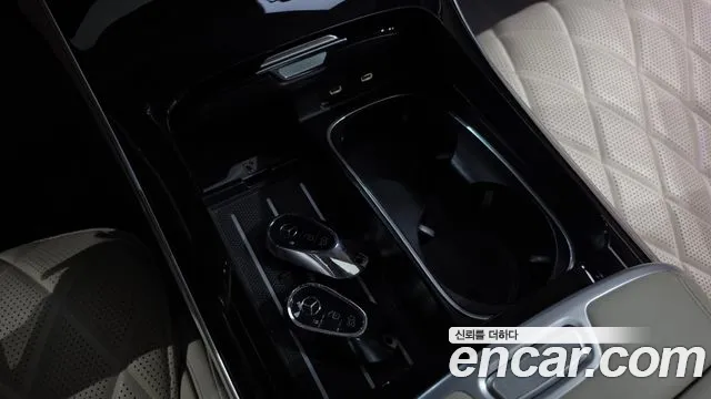 Mercedes-Benz S-Class — Фото автомобиля 14