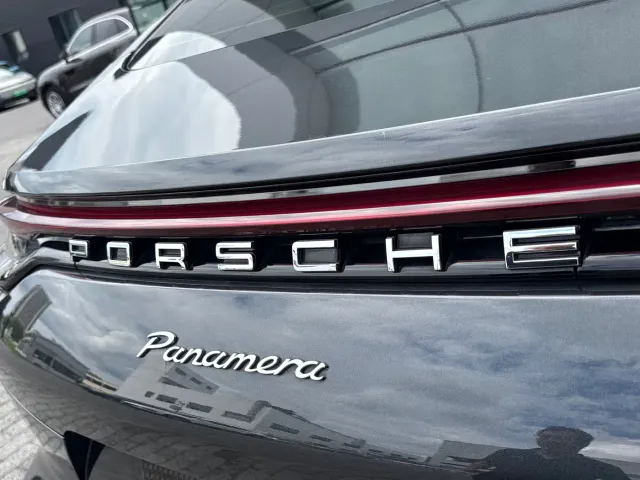 Porsche Panamera — Фото автомобиля 8