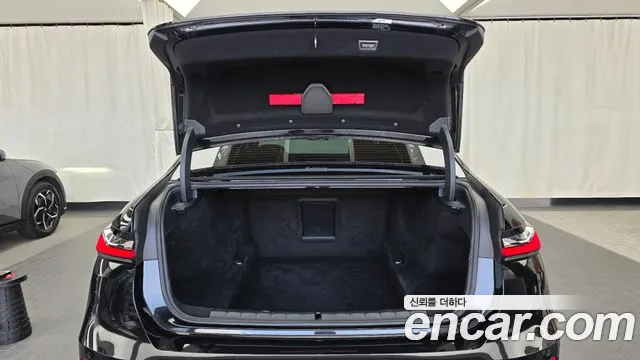 BMW 7 Series G70 — Фото автомобиля 26