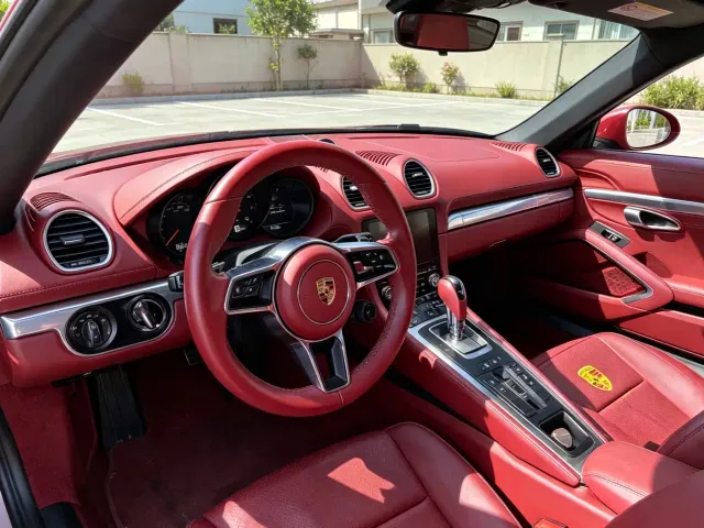 Porsche 718 — Фото автомобиля 7