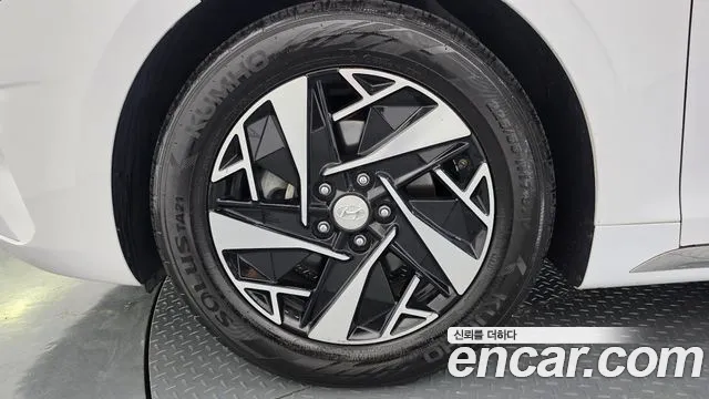 Hyundai Grandeur (New) Hybrid — Фото автомобиля 5
