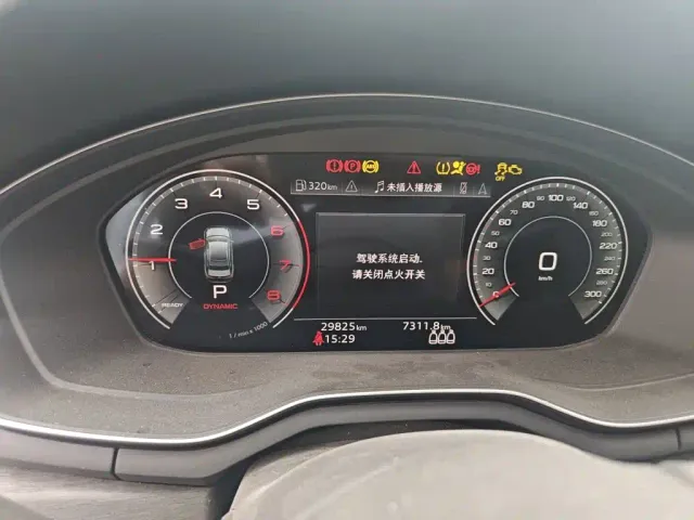 Audi A4L — Фото автомобиля 4