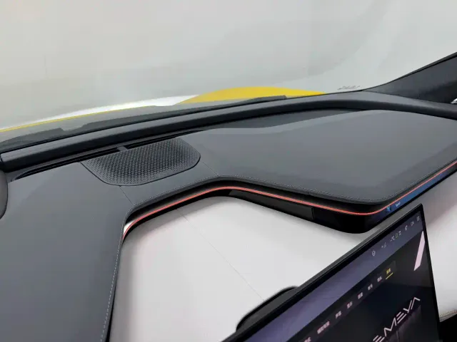 Lotus Emeya — Фото автомобиля 13