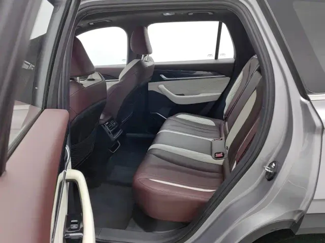 Geely Xingyue L — Фото автомобиля 15
