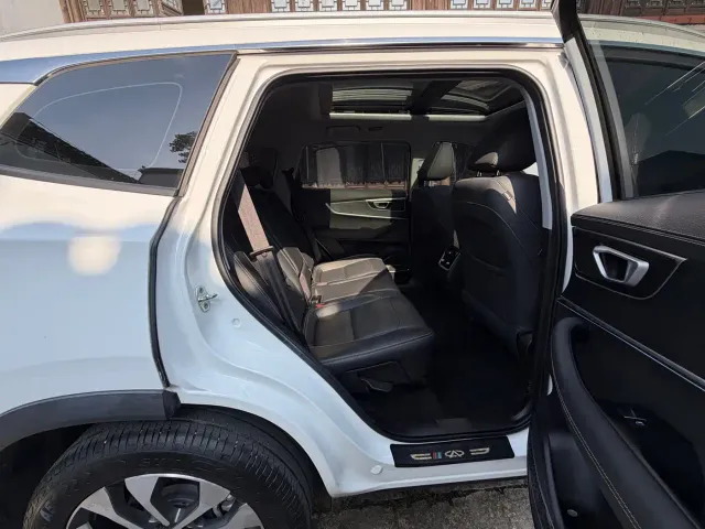 Chery Tiggo 8 — Фото автомобиля 17