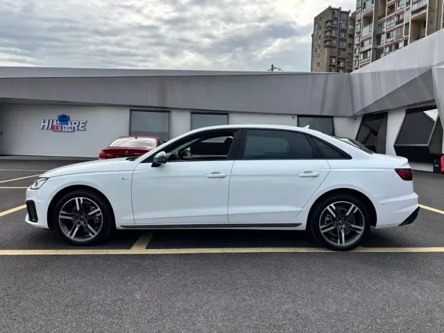 Audi A4L — Фото автомобиля 9